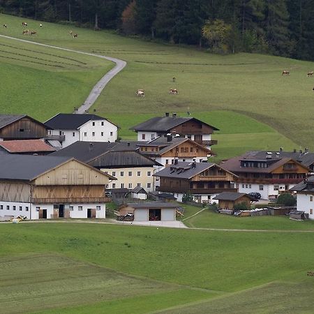 Appartments Jagerhof Braies  Kültér fotó