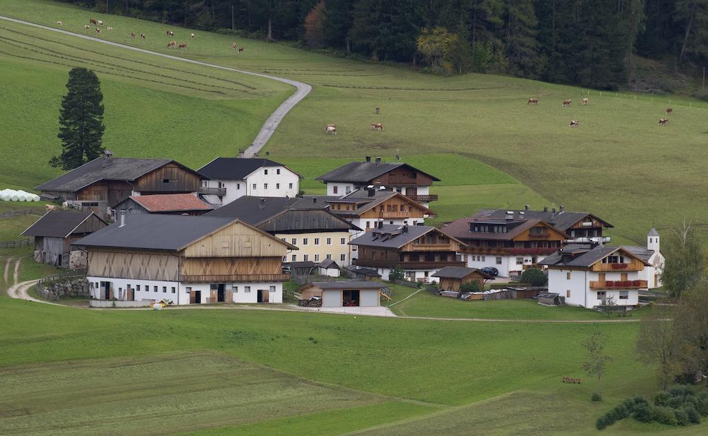 Appartments Jagerhof Braies  Kültér fotó